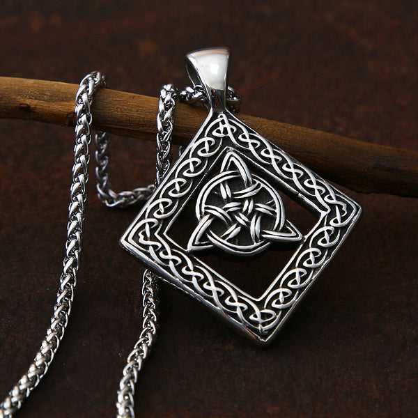 Collar vintage vikingo de Odín con runas para hombre, cadena punk de acero inoxidable, colgante de nudo celta