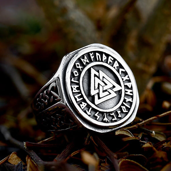Anillo de runas vikingas nórdicas vintage de nuevo diseño para hombres y mujeres.