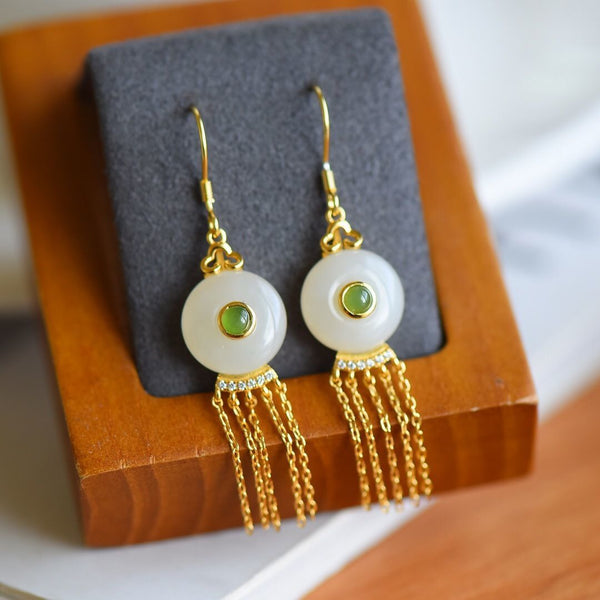 Pendientes originales nuevos de borla de jade hetiano natural con incrustaciones de oro antiguo