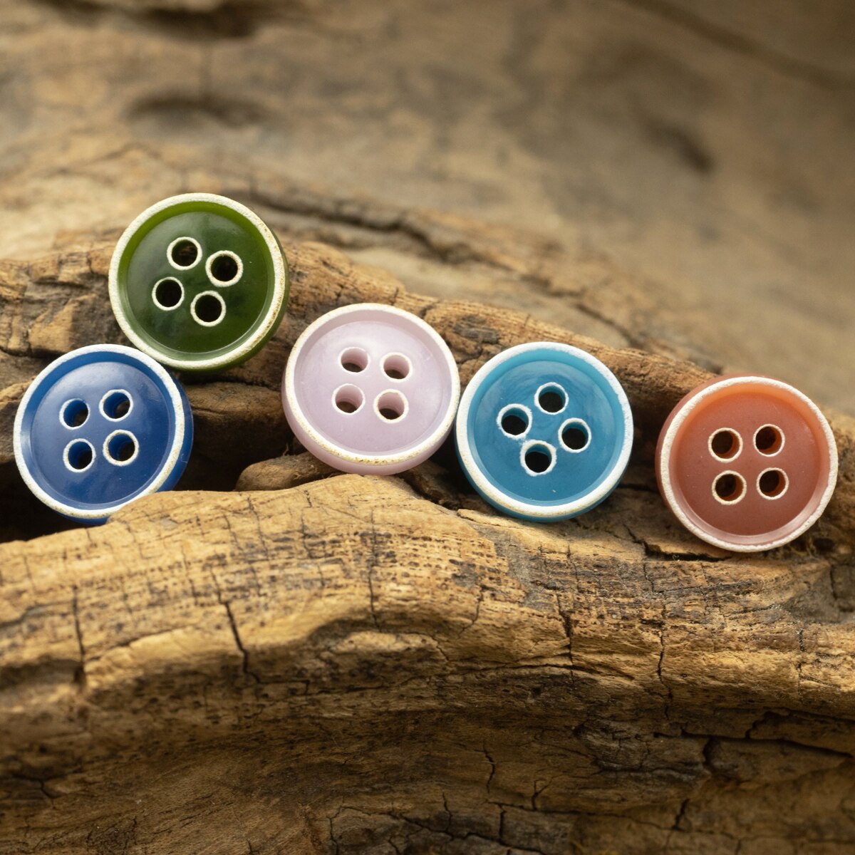 50pcs Solid Color High Quality Urea Button for Shirts Kids Children Buttons