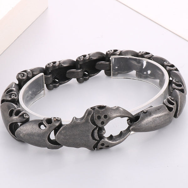 Pulsera de acero inoxidable pulido negro con forma de pinza de cangrejo para hombre.