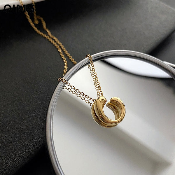 Collar con colgante redondo irregular simple coreano de color dorado