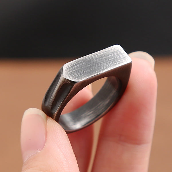 Anillos rectangulares vintage de acero inoxidable con personalidad de moda