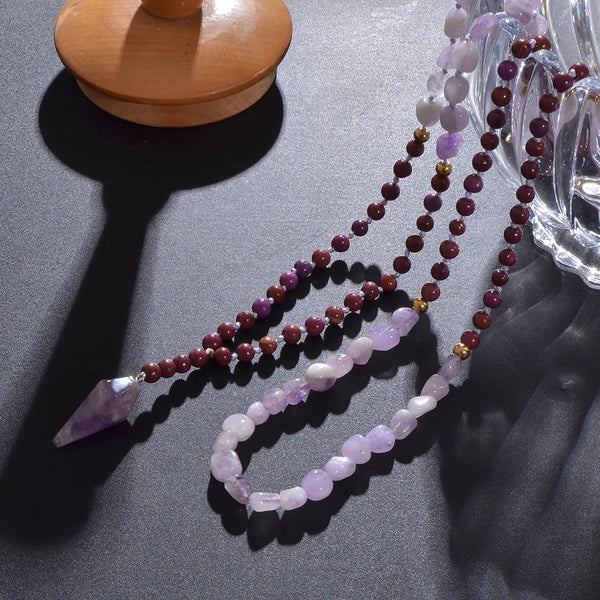 Collar Mala 108 con nudo de cuentas de amatista natural irregular