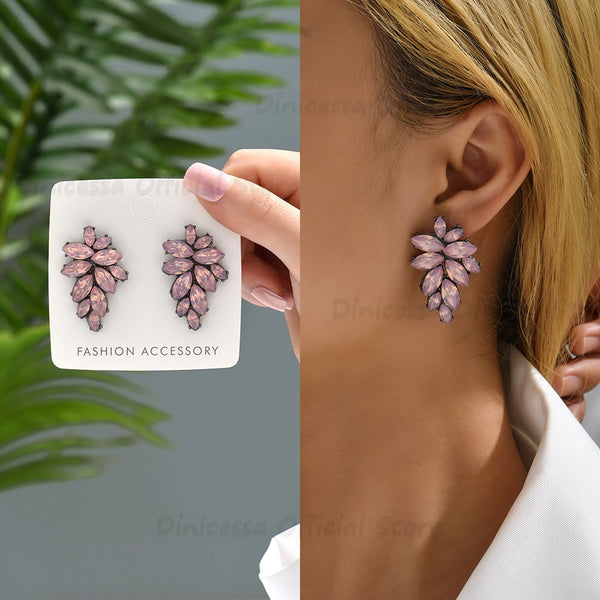 Elegantes pendientes grandes de moda para mujer