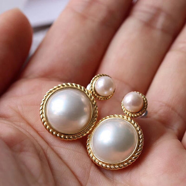 Pendientes originales de perlas redondas con incrustaciones de plata