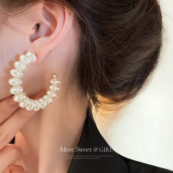 Pendientes geométricos con forma de corazón y perla para mujer