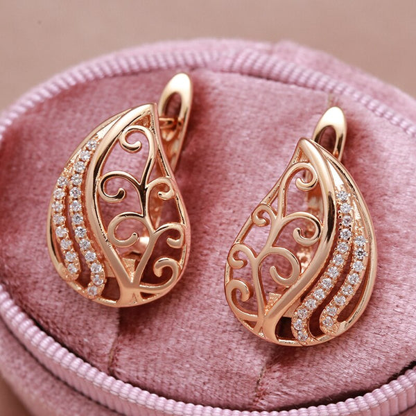 Pendientes colgantes elegantes con textura geométrica y circonitas para mujer