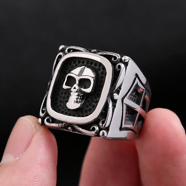 Anillos de calavera de acero inoxidable punk vintage para hombre, anillo de escudo cruzado gótico punk
