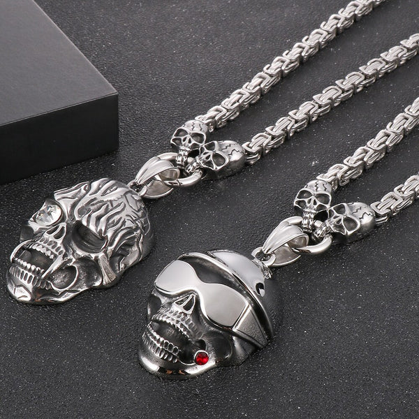 Collar con colgante de calavera punk para hombre, de acero inoxidable.