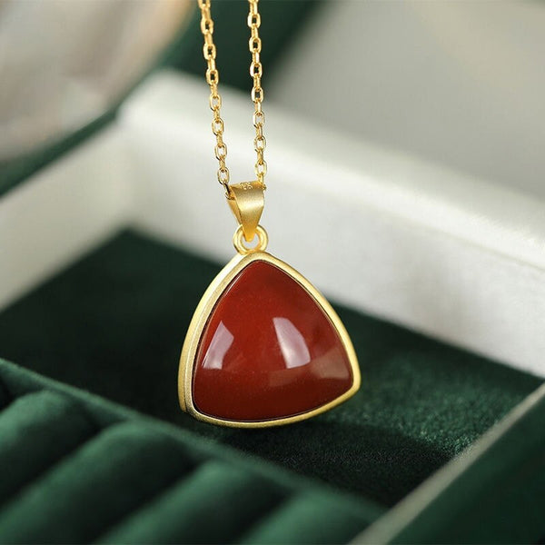 Colgante geométrico triangular de turmalina roja del sur con diseño original