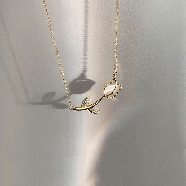 Collar de acero inoxidable con tulipán rosa y cristal para mujer