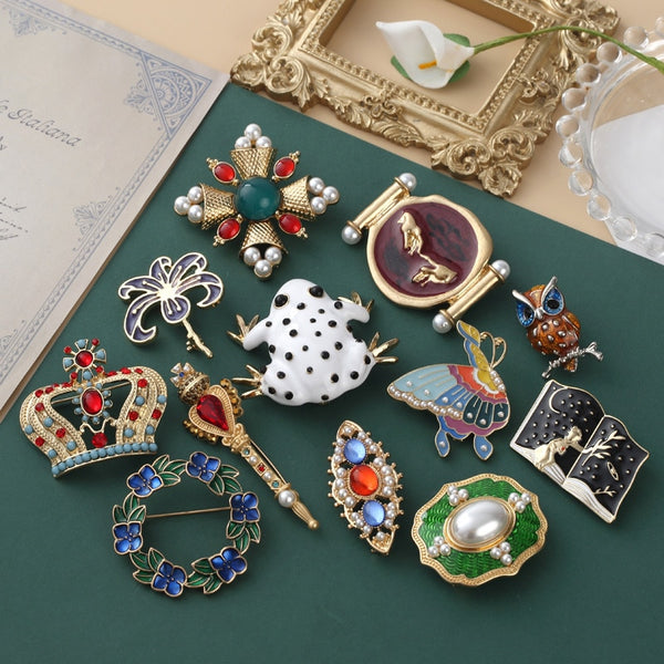 Broches barrocos de cristal y perlas de moda para mujer con corona cruzada