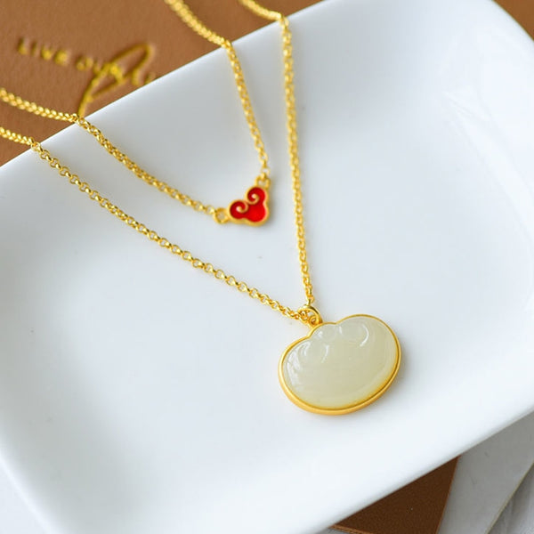Colgante de nube auspiciosa de jade blanco hetiano natural