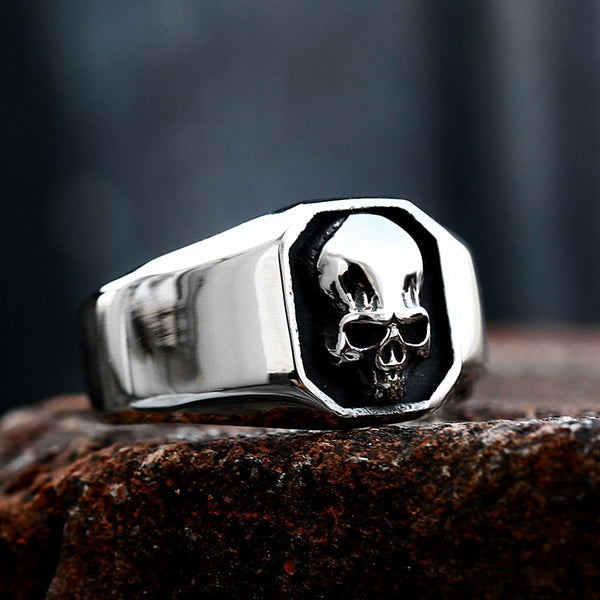 Anillo gótico de calavera esquelética de acero inoxidable pulido para hombre