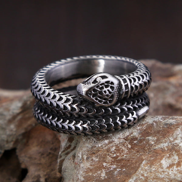 Anillo vikingo de acero inoxidable 316L estilo punk vintage con diseño de serpiente para hombre y mujer.