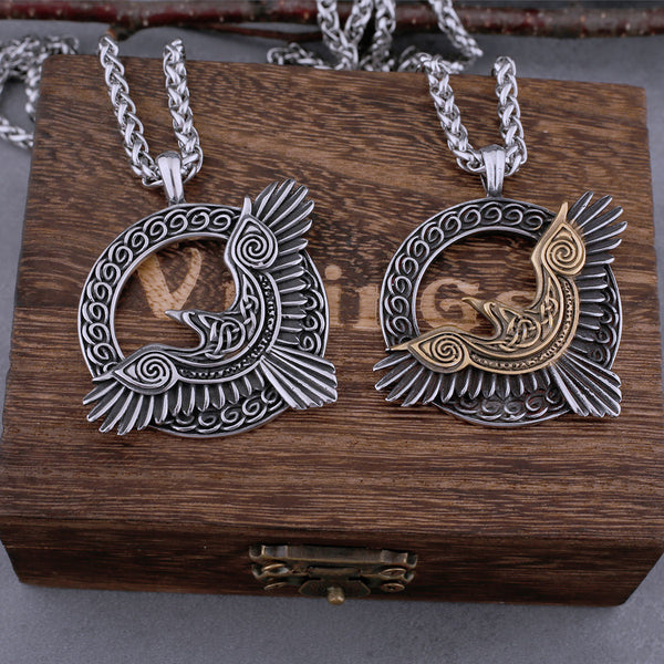 Collar vikingo de acero inoxidable con el cuervo de Odín para hombre