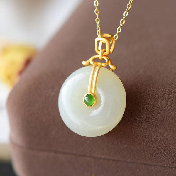 Nuevo colgante de collar de jade blanco hetiano natural de plata