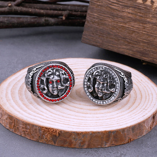 Anillo de acero inoxidable con el personaje de Medusa de la mitología griega para hombre y mujer.