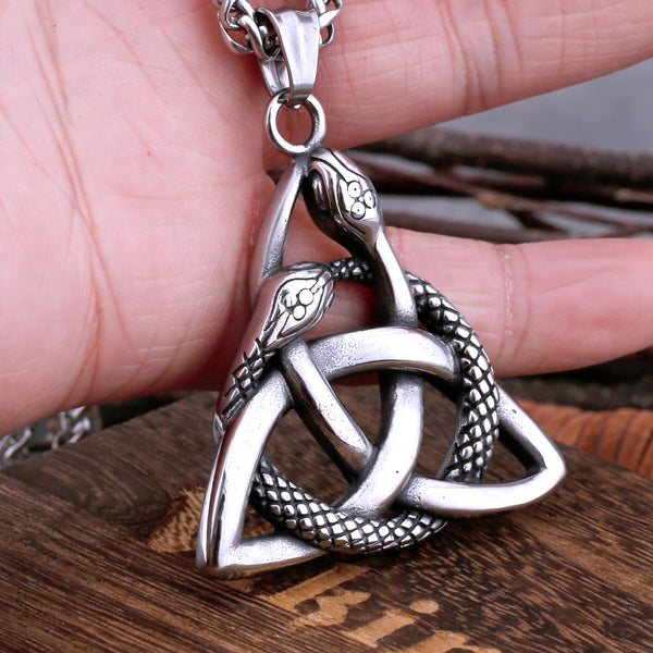 Collar nórdico vikingo con símbolo de la Trinidad, colgante de amuleto Ouroboros de acero inoxidable para hombre