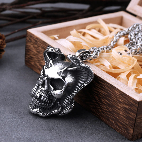 Collar de calavera de cobra de acero inoxidable para hombre