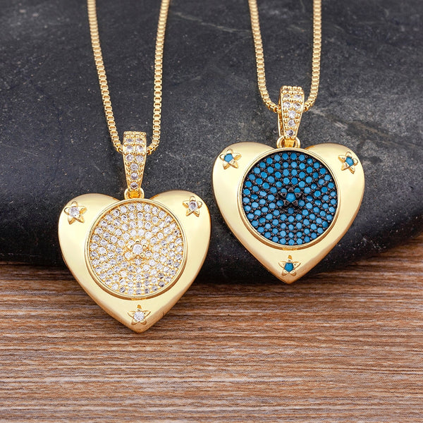 Collar dorado con colgante de diamantes de imitación de la suerte con forma de corazón esmaltado de lujo para mujer