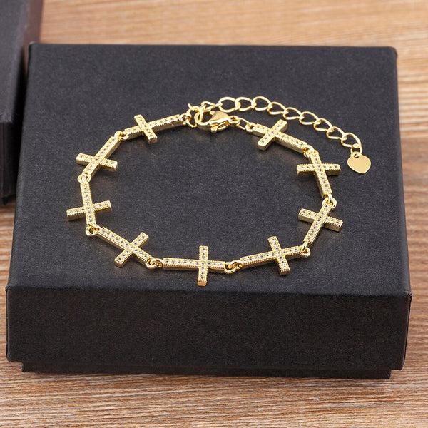 Pulsera ajustable con dijes en forma de mariposa, ojo, avión y cruz para mujer.