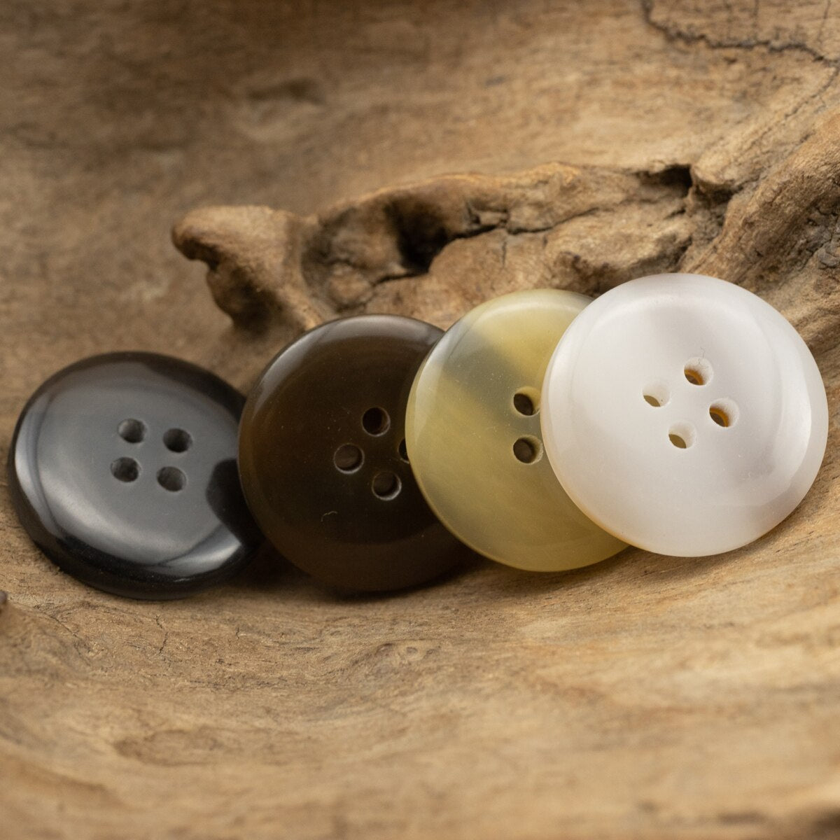 10pcs Matte Gradient Wood Like Buttons