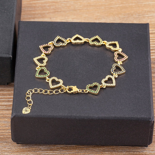Pulsera vintage con dije de corazón de amor y circonita chapada en oro para mujer