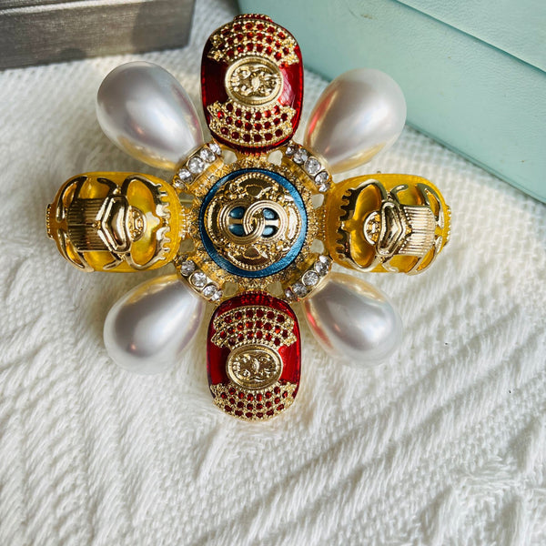 Fashion Women Vintage Baroque Luxury Cross Pearl Brooches