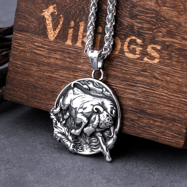 Collar de acero inoxidable con forma de toro enojado para hombre y mujer