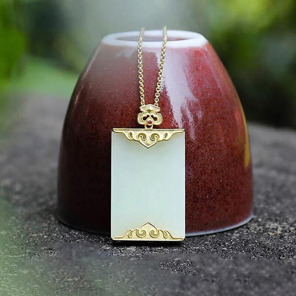 Collar con colgante geométrico rectangular de jade hetiano natural para mujer