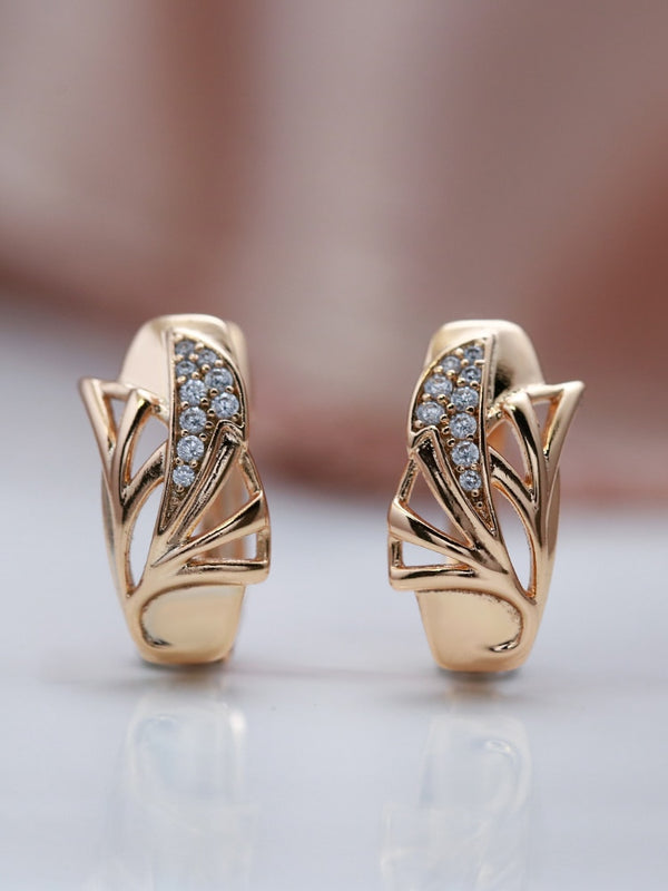 Luxury Geometric Hollow Leaf Texture With Zircon Copper Earrings