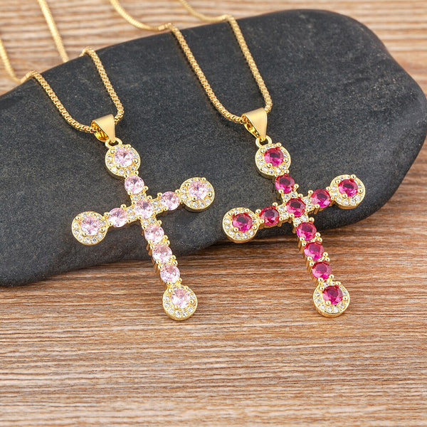 Nuevo collar con colgante de cruz de circonita de lujo y luz creativa para mujeres y hombres