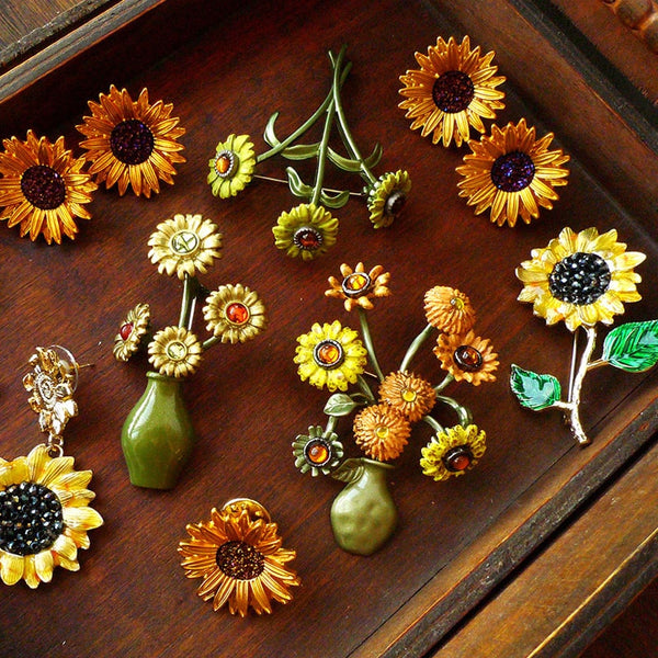 Retro Sunflower Shaped Enamel Brooch Antique Vintage Yellow Flower Pins Brooches Woman