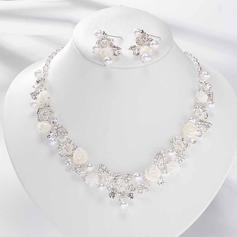 Pearl Necklace Stud Earrings Choker Pendant Romantic Wedding Sets