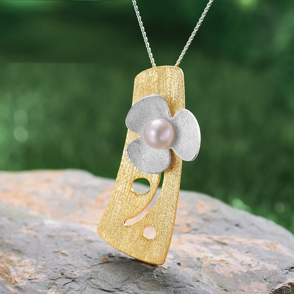 Colgante de flor de trébol fresca de joyería fina de oro de 18 quilates sin collar