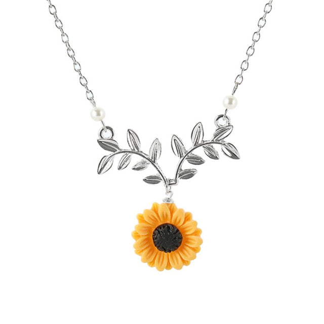 Delicate Sunflower Pendant Choker Necklace