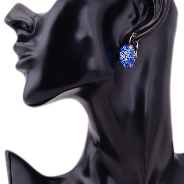 Pendientes étnicos con clip y cuentas de colores de la suerte de 7 colores para dama