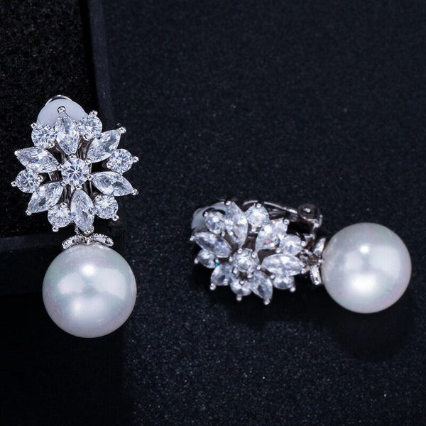 Pendientes de flor de cristal CZ con perla sin agujero para mujer