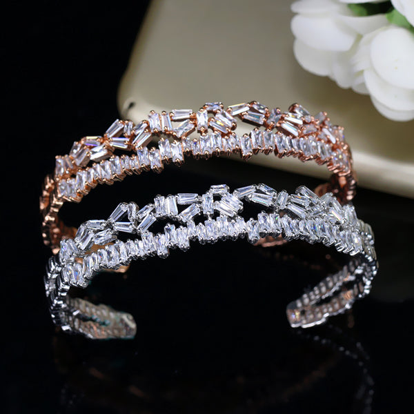 Pulsera con pavé de circonitas cúbicas brillantes