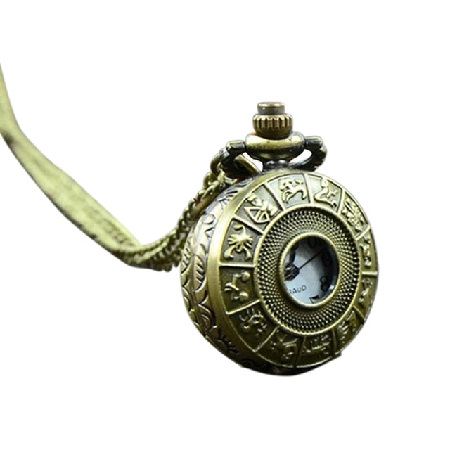 Vintage Steampunk Quartz Necklace Carving Pendant Chain Clock Pocket Watch