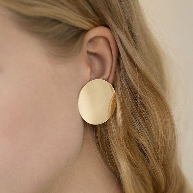 Round Shaped Golden Earrings Simple Metal Vintage Earrings