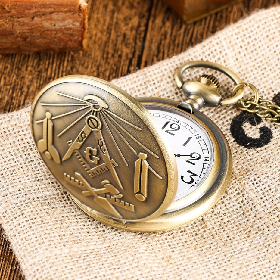 Square and Compass Mason Retro Necklace Pendant Quartz Pocket Watch