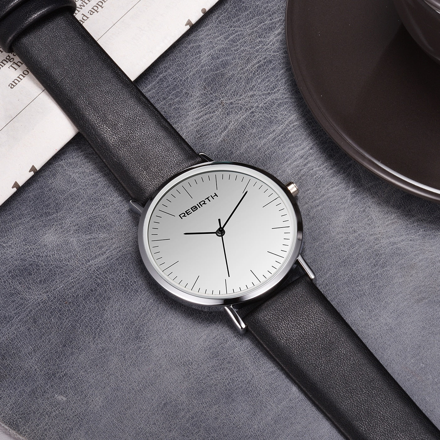 vintage classic Quartz Wristwatch Elegant Simple Leather Strap Watch