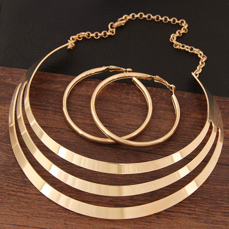 Trendy Gold Metal Torques Necklace Round Earrings Sets