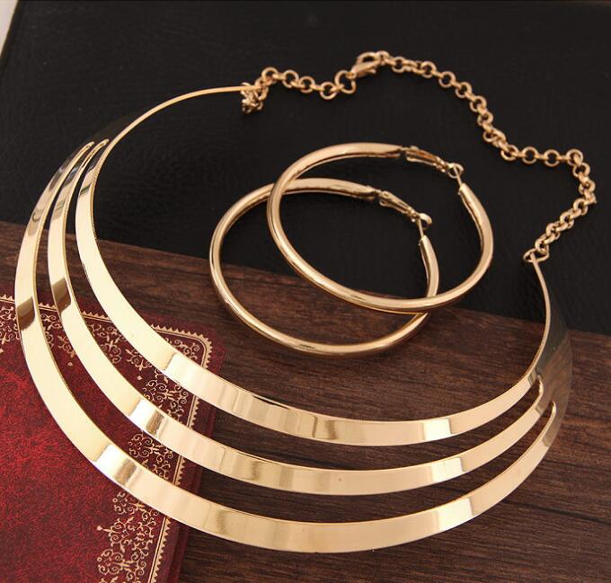 Trendy Gold Metal Torques Necklace Round Earrings Sets