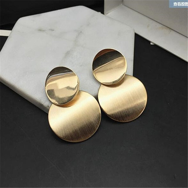 Round Shaped Golden Earrings Simple Metal Vintage Earrings