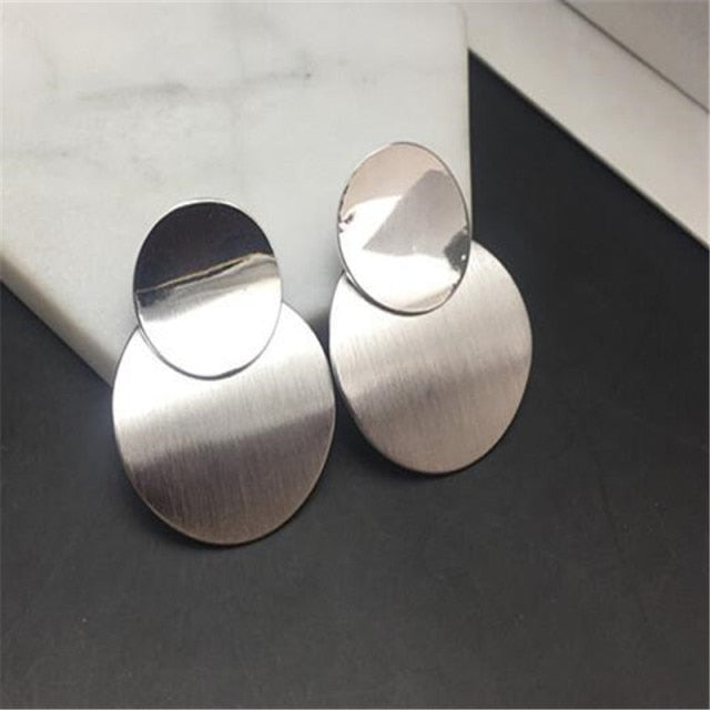 Round Shaped Golden Earrings Simple Metal Vintage Earrings
