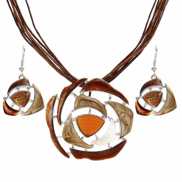 retro blue enamel round hollow pendant necklace bridal wedding jewelry sets